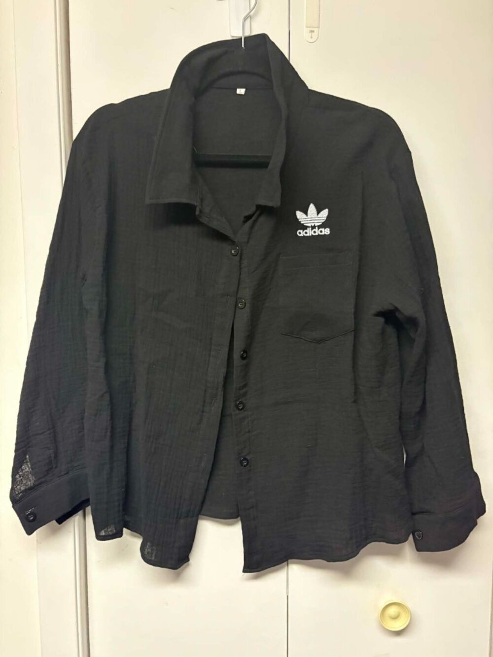 Womens long sleeve cropped cotton button down black blouse Large